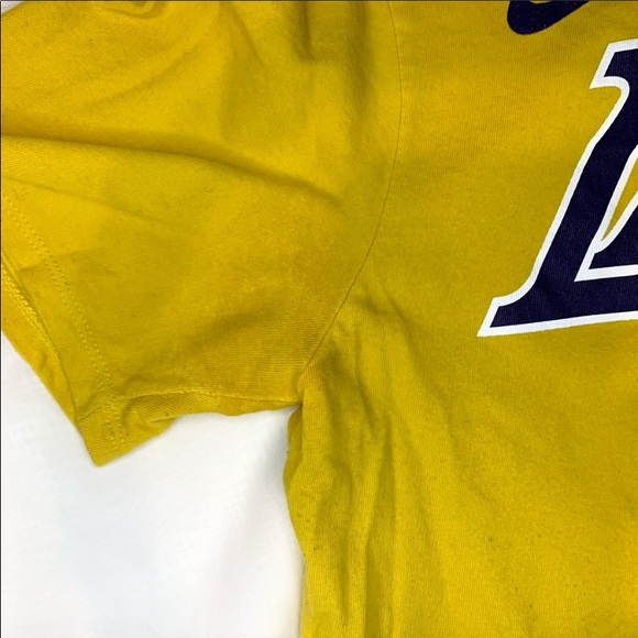 🦋 Nike Lebron James Lakers Tee - Picture 4 of 9